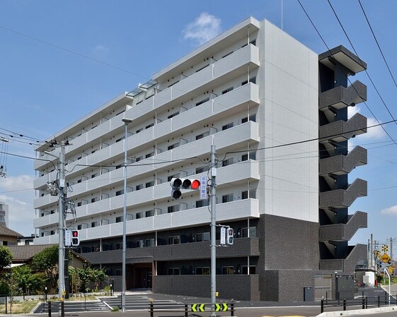 東照宮駅 徒歩4分 1階の物件外観写真